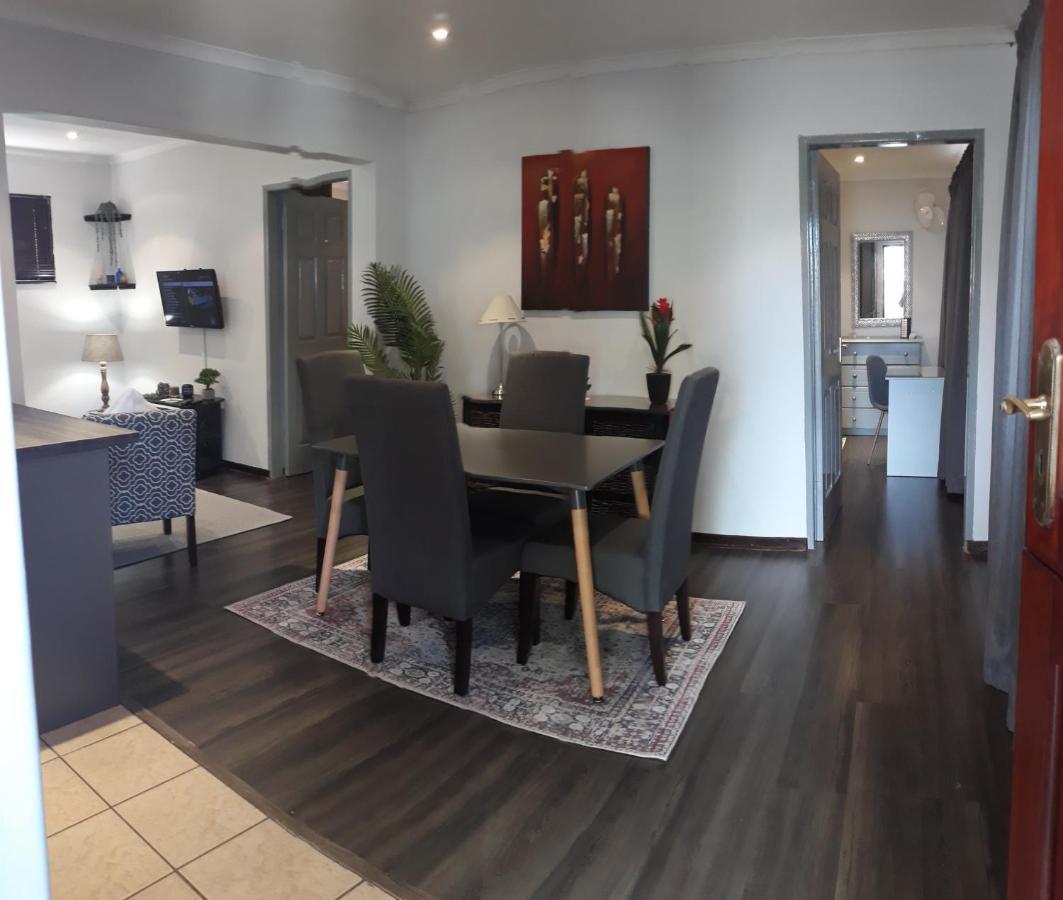 Fancy Pansy Apartment Germiston Luaran gambar