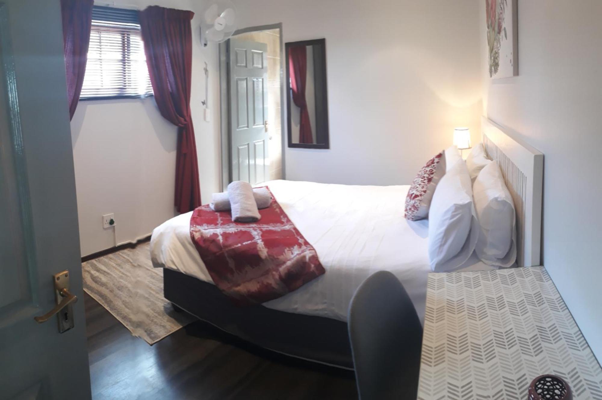 Fancy Pansy Apartment Germiston Bilik gambar